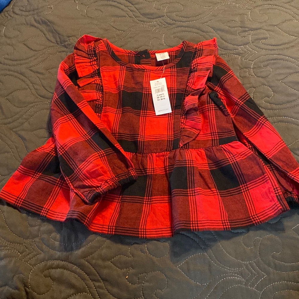 Girls long sleeve blouse.